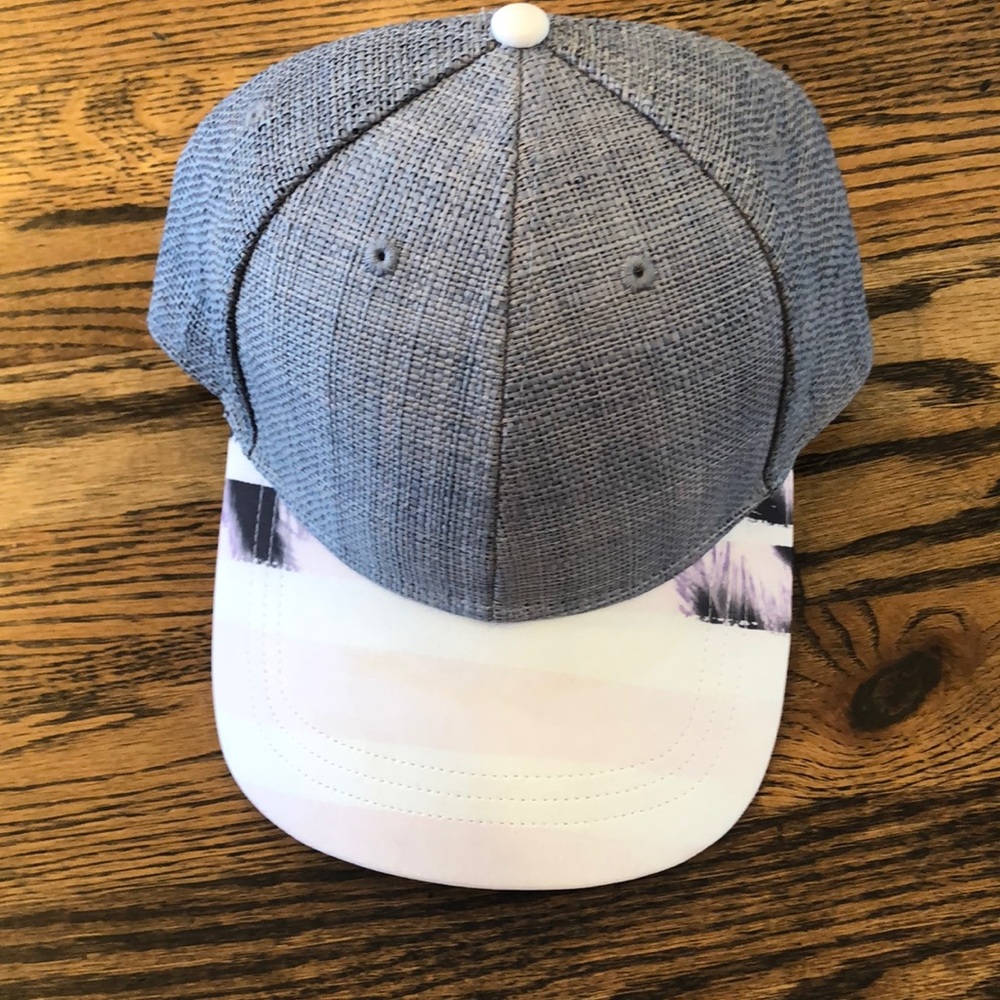 Lululemon Baller hat